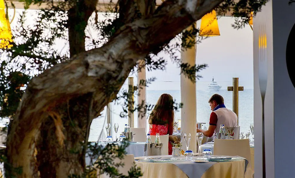 Forte Village Resort - Bouganville 산타마르게리타디풀라 호텔