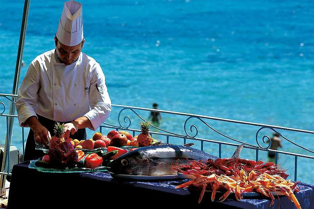 Forte Village Resort - Bouganville Санта-Маргерита-ди-Пула Отель