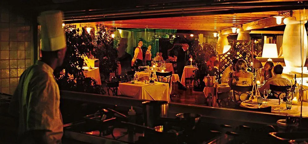 Forte Village Resort - Bouganville 산타마르게리타디풀라