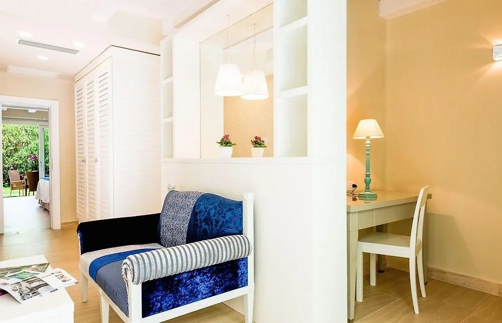 **** Отель Forte Village Resort - Bouganville Санта-Маргерита-ди-Пула Италия